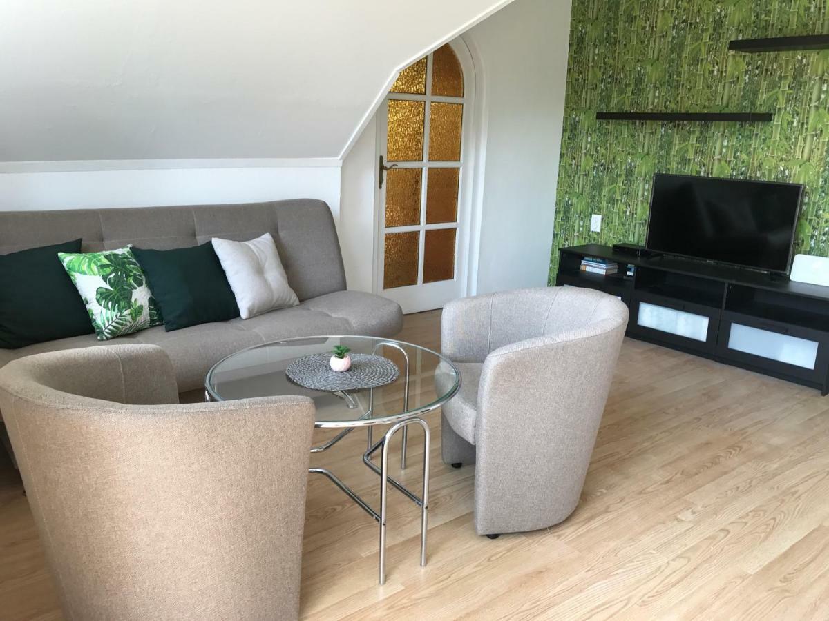 Rozsavoelgy Apartman Balatonlelle Luaran gambar